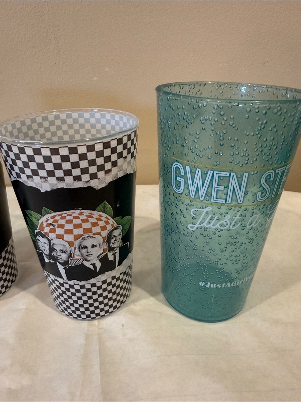 🩵No Doubt & Gwen Stefani Las Vegas Souvenir Cups, Total of 4 - Picture 7 of 8